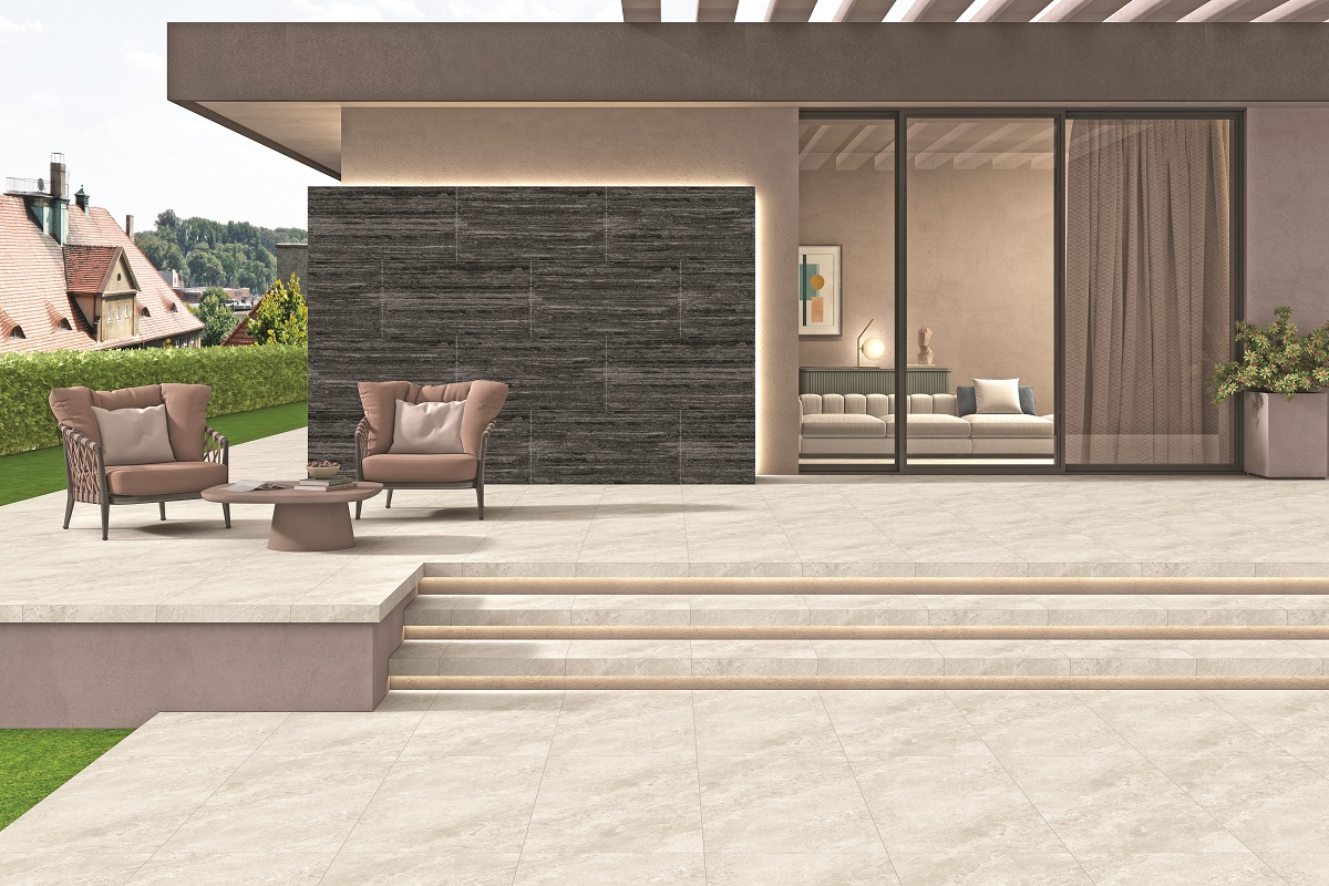 ROMAN TRAVENTINO NERO